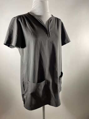 Koi Sapphire Mara Scrub Top Gray Size Small Women’s Stretch Pockets Style#259